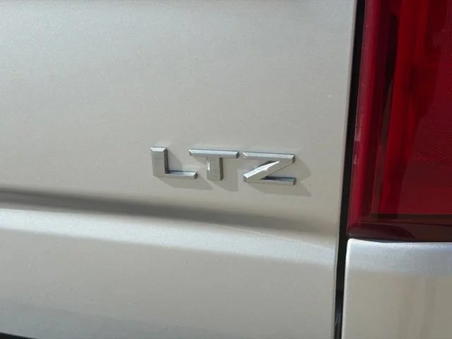 Used 2020 SILVER ICE METALLIC Chevrolet LTZ image 27