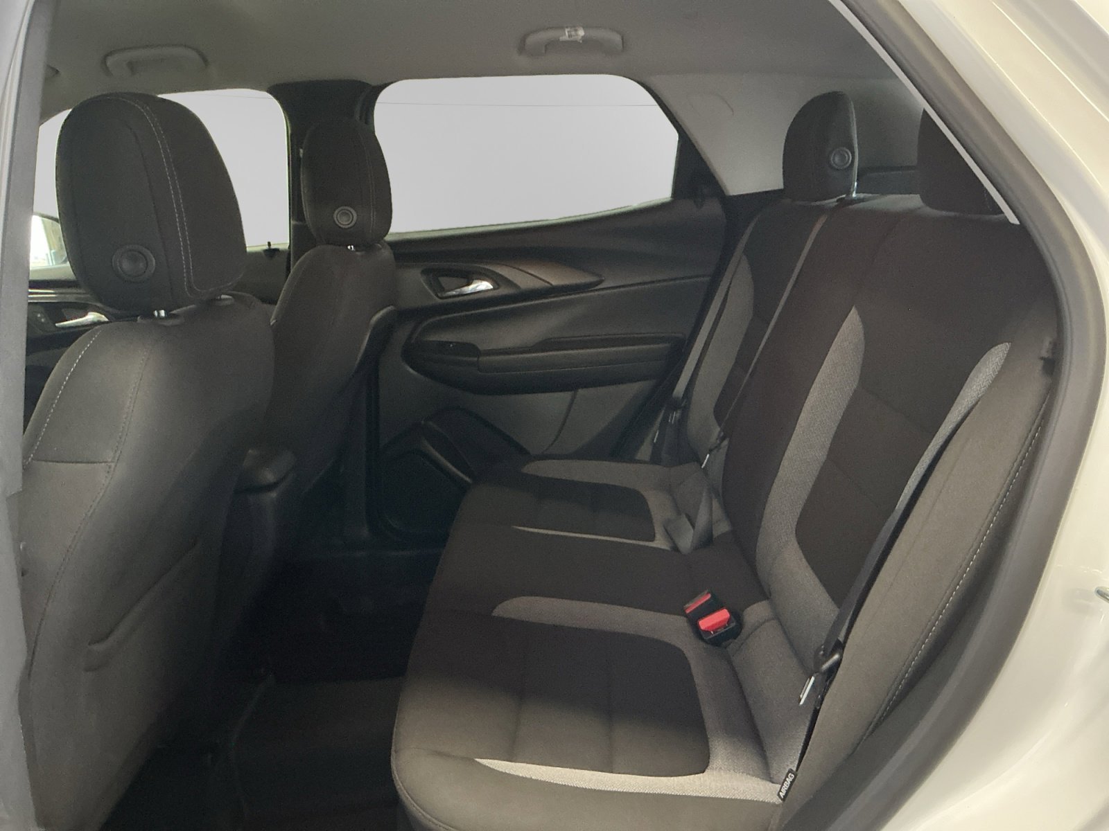 Used 2024 Summit White Chevrolet LT image 13