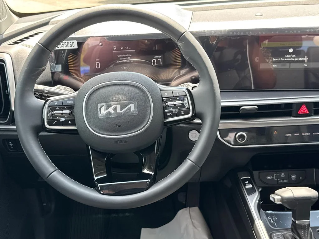 2025 Kia Sorento S - Photo 23