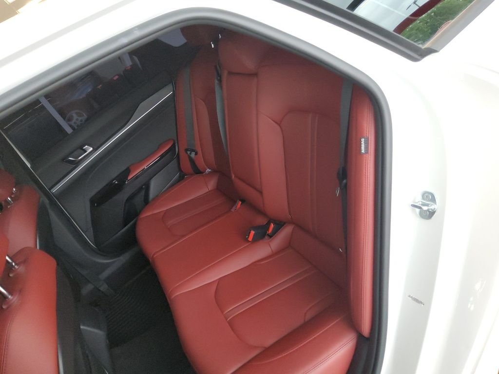 Used 2025 White Kia GT-Line image 18