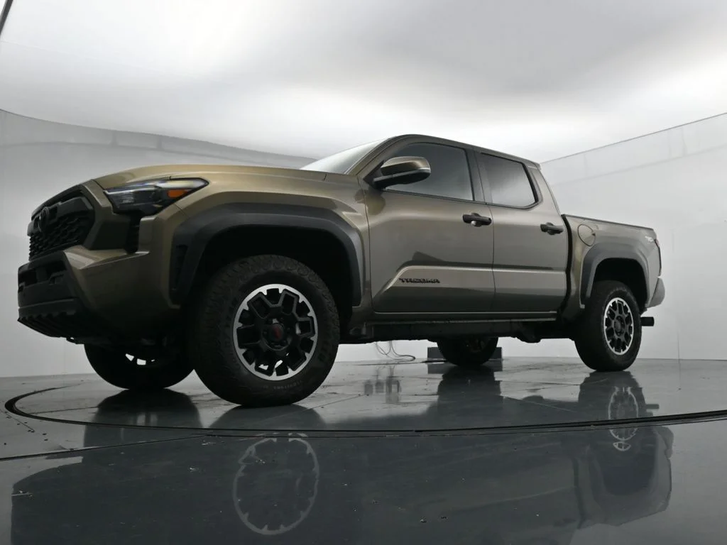 Used 2026  Toyota TRD Off-Road image 20
