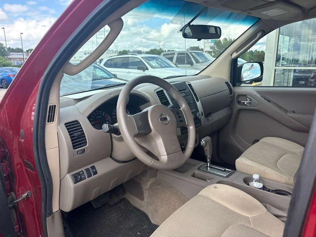 Used 2011 Red Nissan SV image 10
