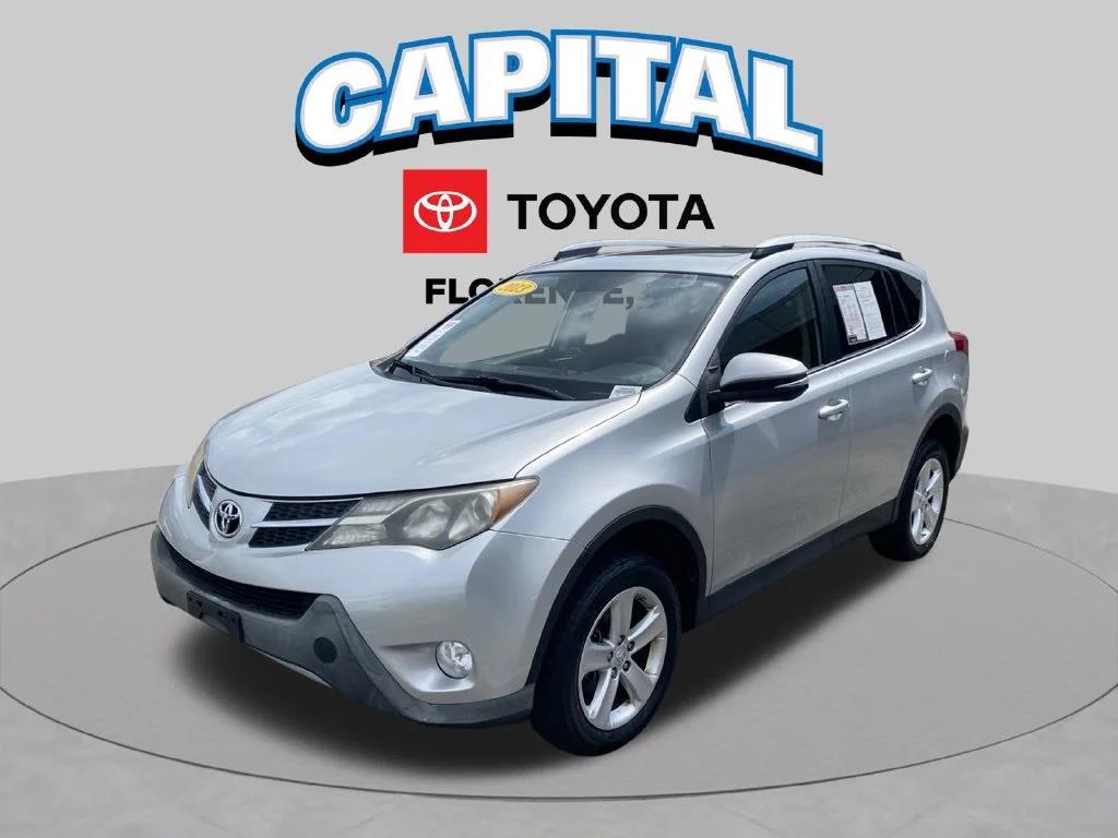 Used 2013 Silver Toyota XLE image 2