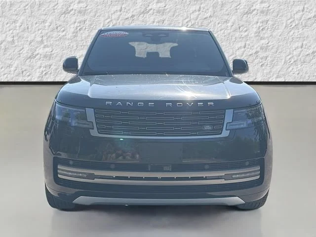 Used 2024 Santorini Black Metallic Land Rover SE image 8