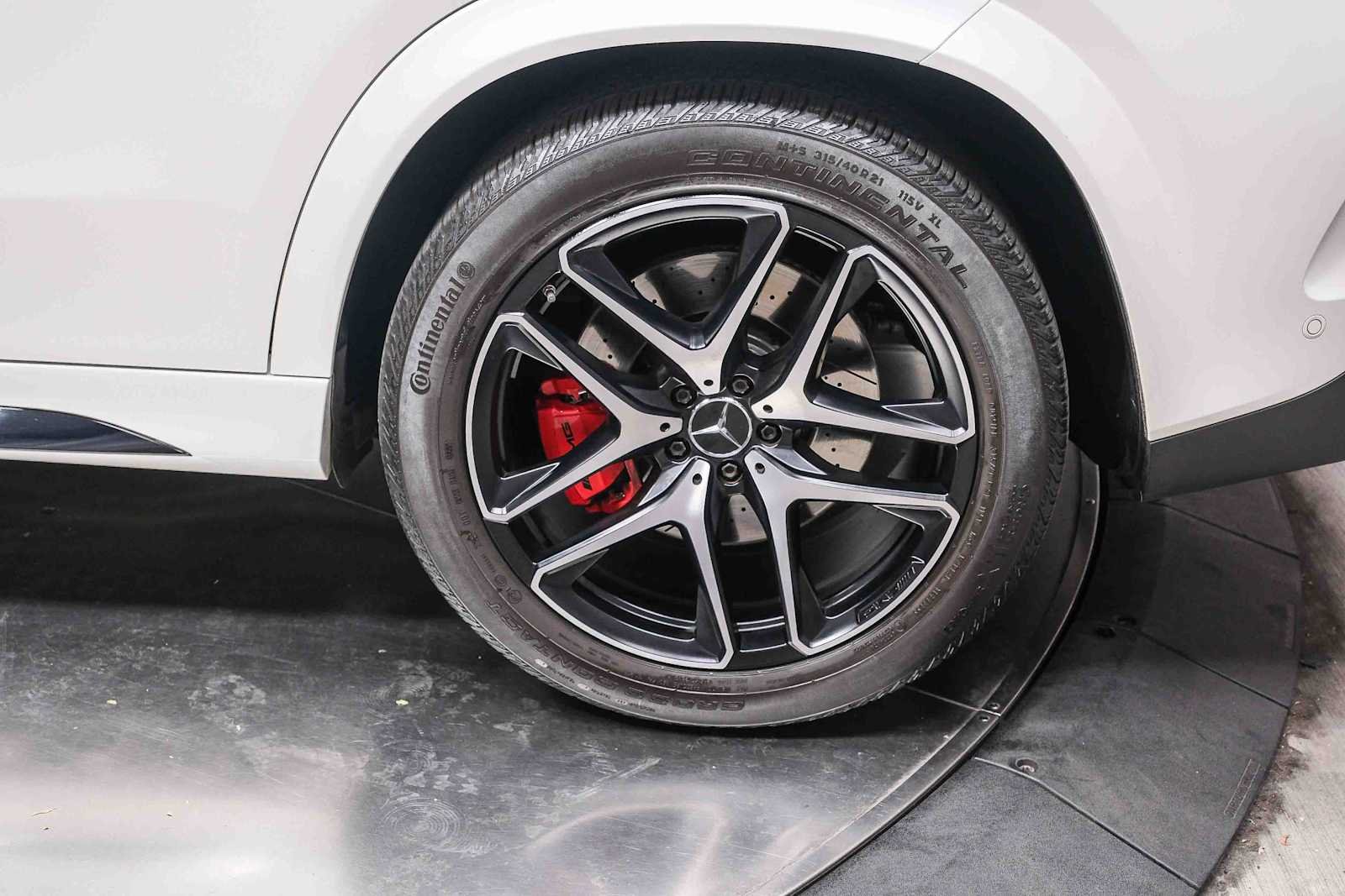 Certified Used 2022 MANUFAKTUR Diamond White Bright Mercedes-Benz AMG® GLE 63 S image 9