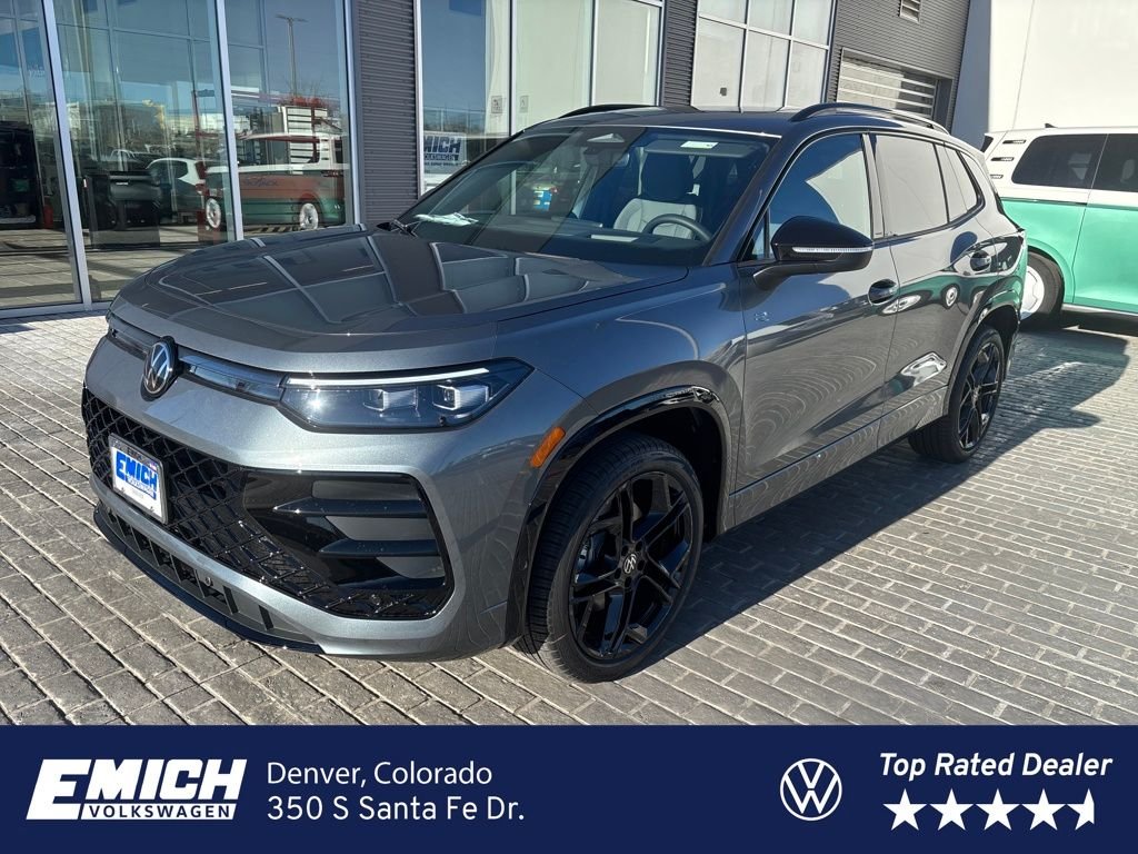 2026 Volkswagen Tiguan 2.0T SE R-Line Black 4Motion's photo