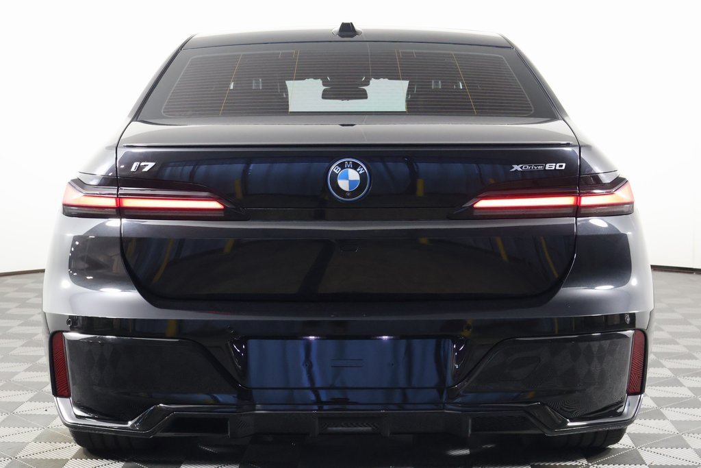 Certified Used 2023 Black Sapphire Metallic BMW xDrive60 image 5