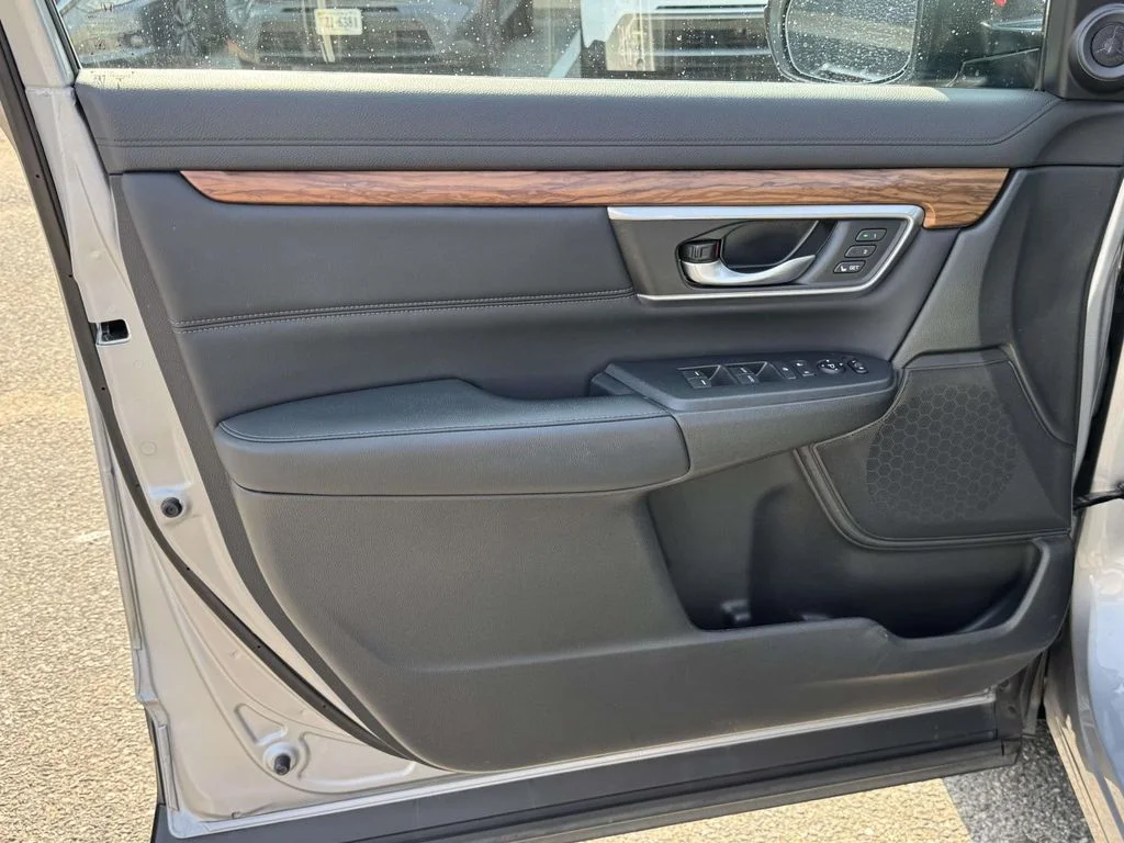 Used 2019 Silver Honda EX-L image 26