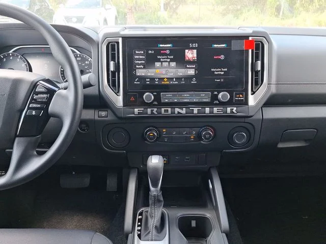 New 2027 Glacier White Nissan Crew Cab SV image 17