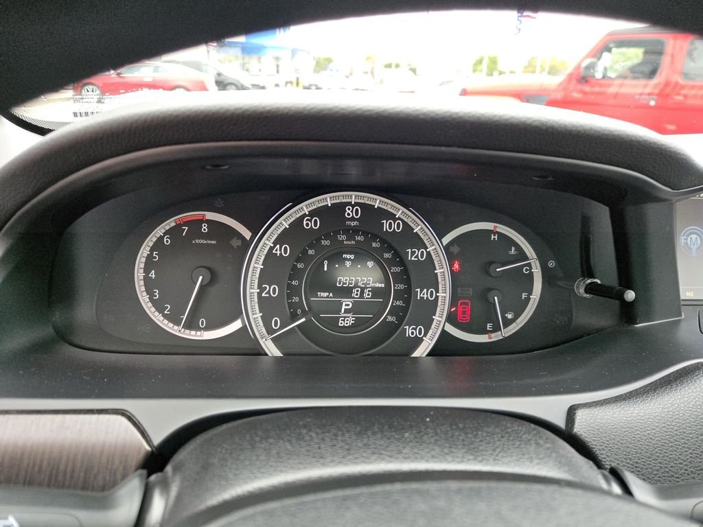 Used 2014 GRAY Honda EX image 24