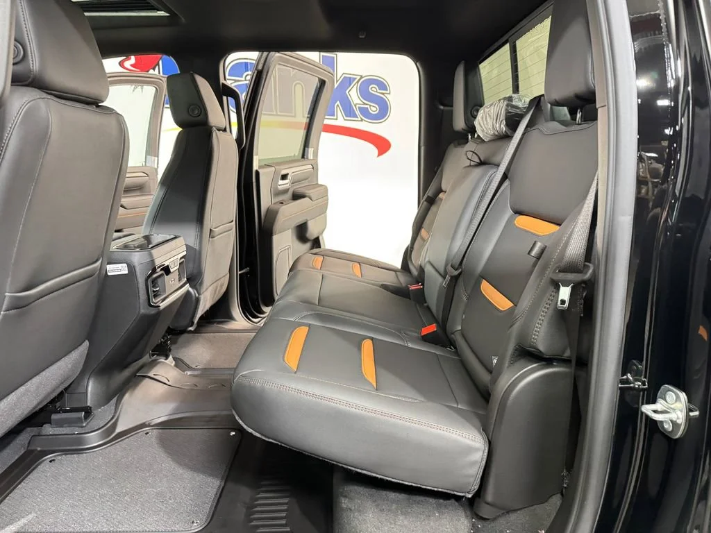 New 2026 Onyx Black GMC AT4 image 15