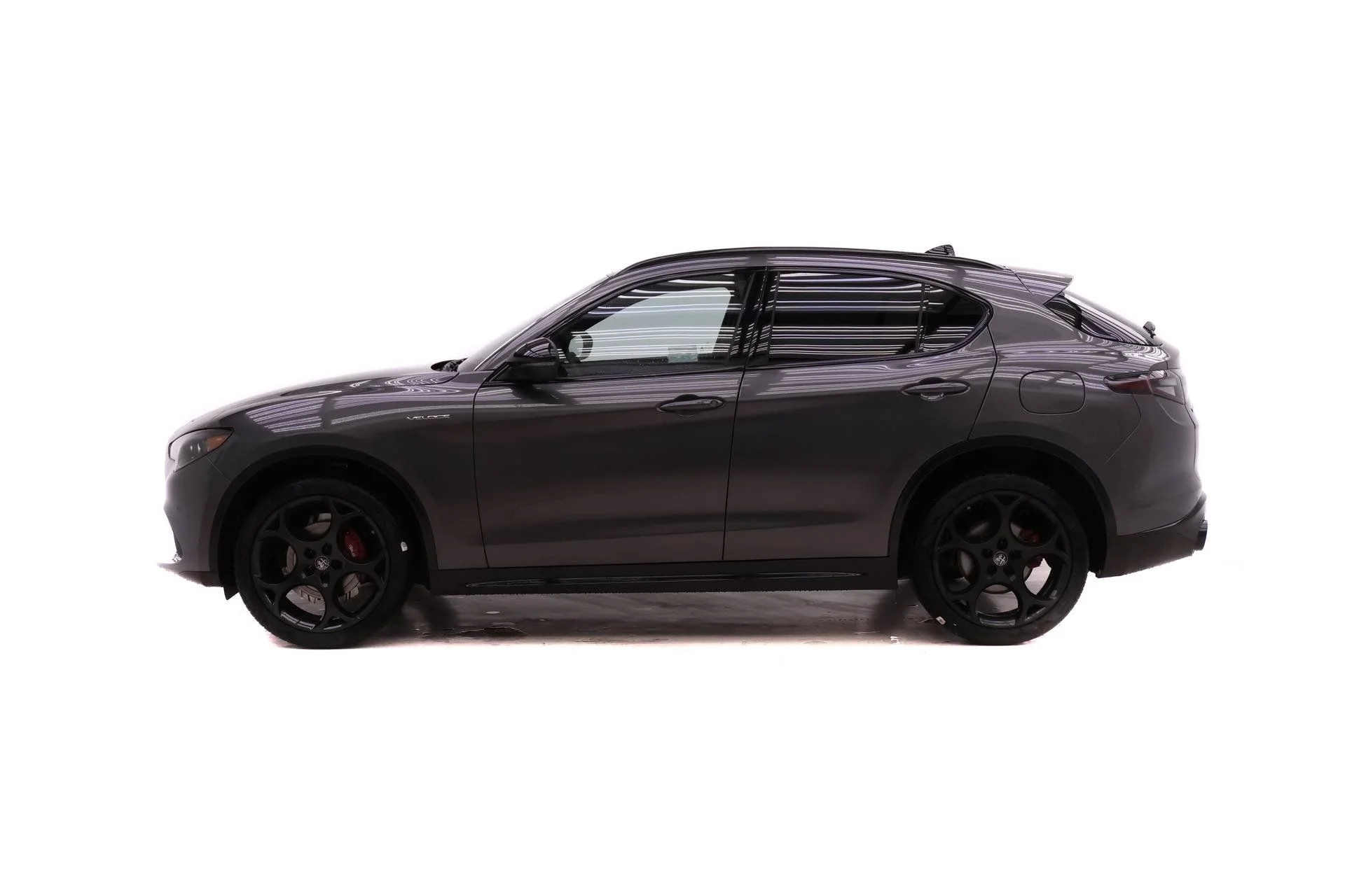 New 2026 Gray Alfa Romeo Base image 3