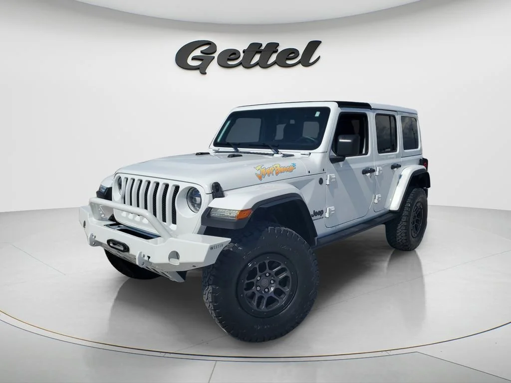 2023 Jeep Wrangler Sport's photo