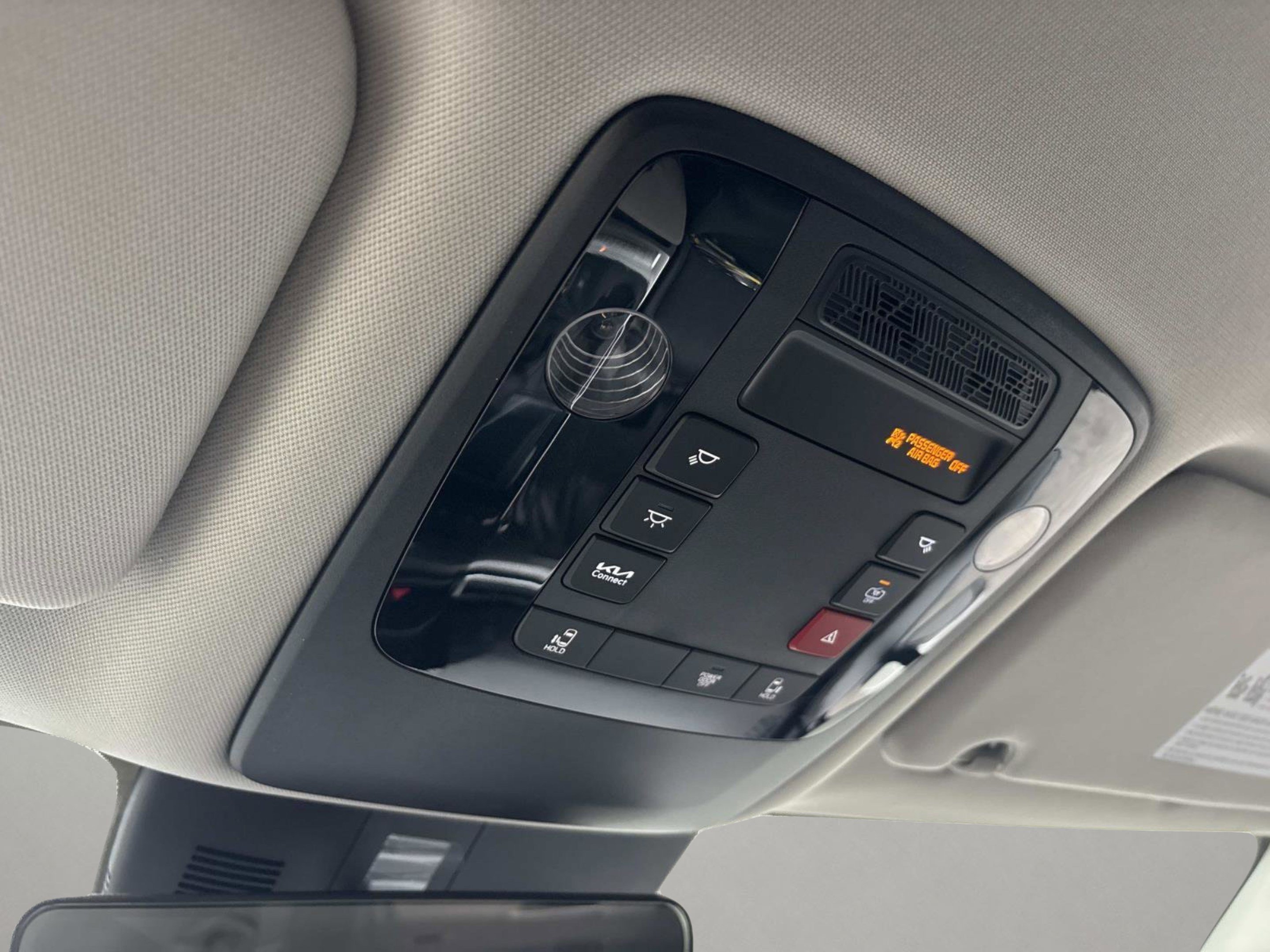 New 2026 Snow White Pearl Kia LXS image 26