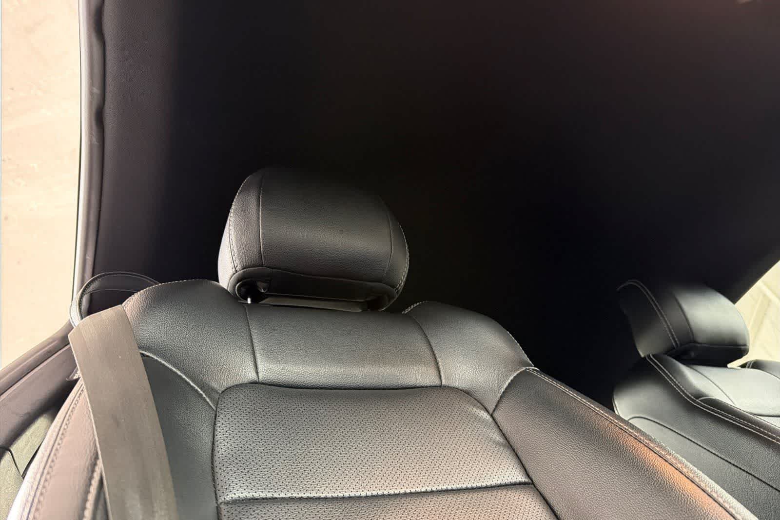 Used 2022 Oxford White Ford EcoBoost Premium image 16