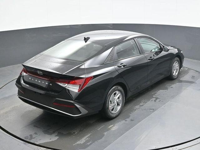 New 2026 Black Hyundai SE image 17