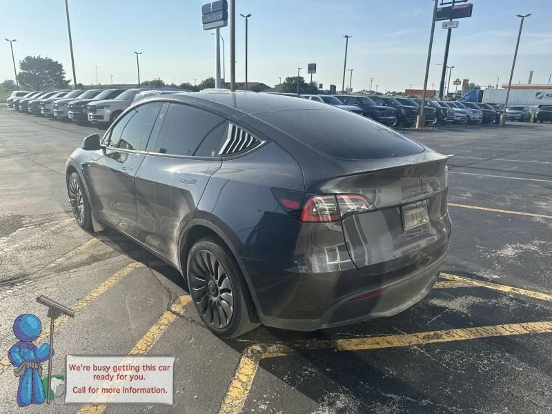 Used 2024 Black Tesla Long Range image 3