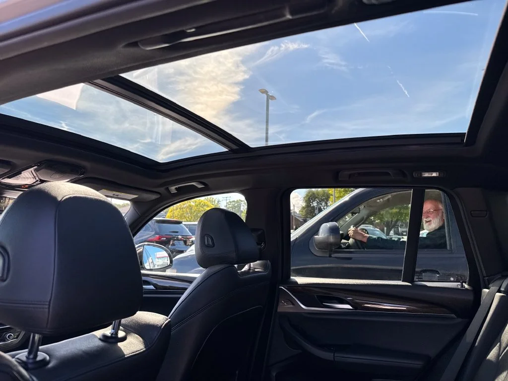Used 2019 Silver BMW xDrive30i image 38