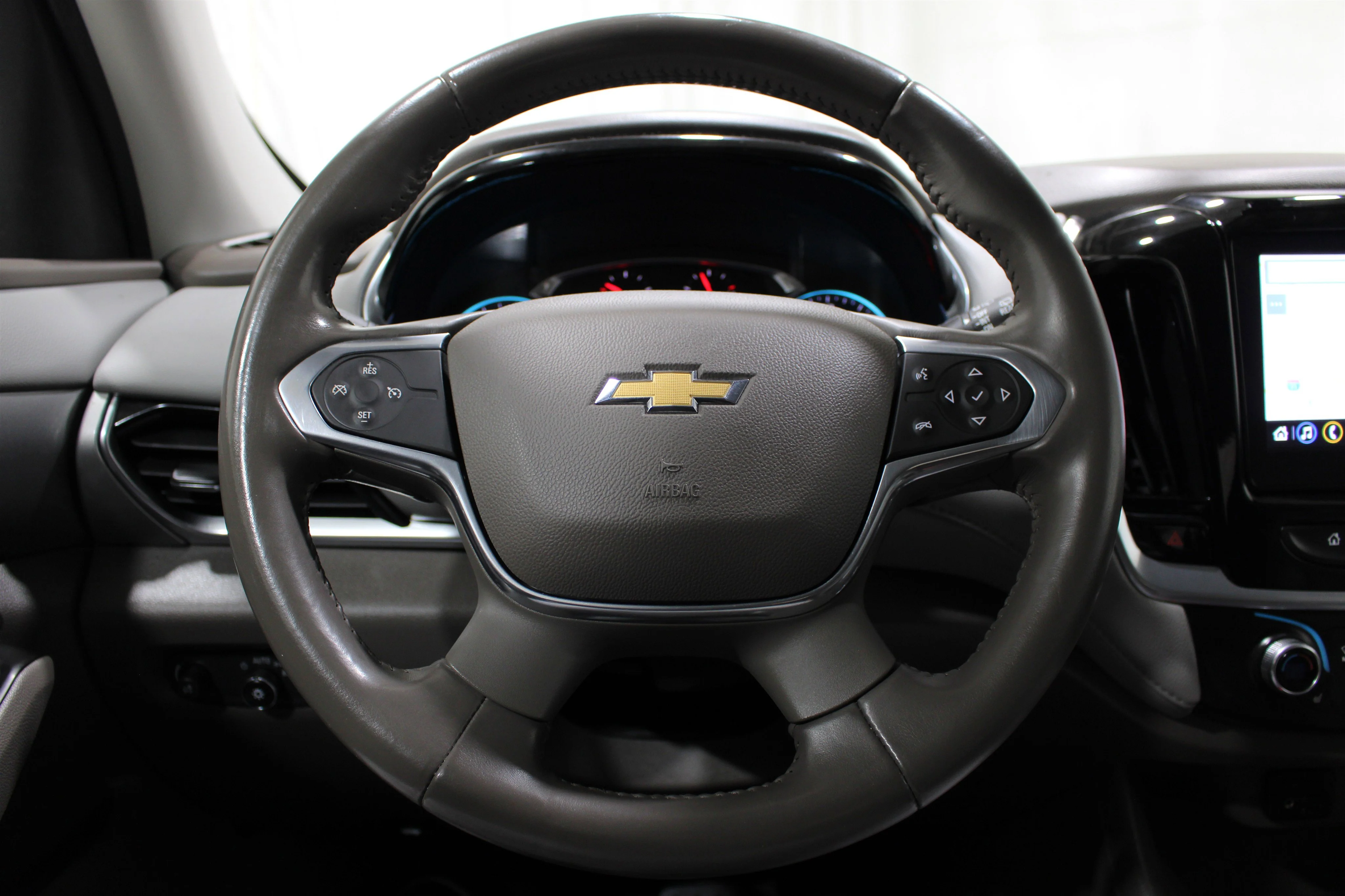 2020 Chevrolet Traverse 3LT - Photo 11