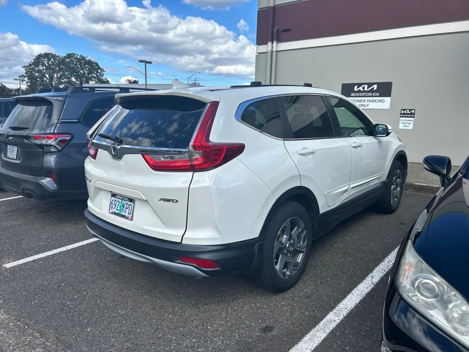 Used 2018 White Diamond Pearl Honda EX-L image 4
