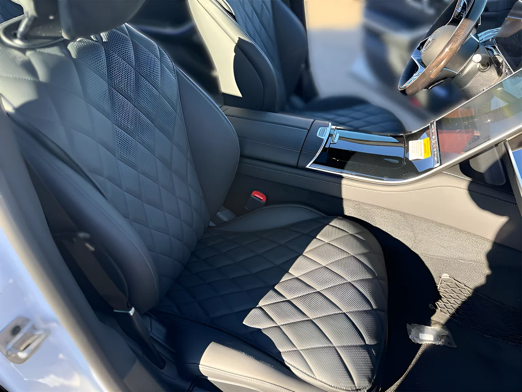 New 2026 MANUFAKTUR Moonlight White Metallic Mercedes-Benz S 580 image 25