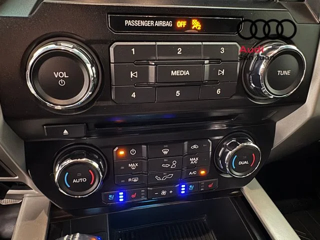 Used 2018 Gray Ford Lariat image 19