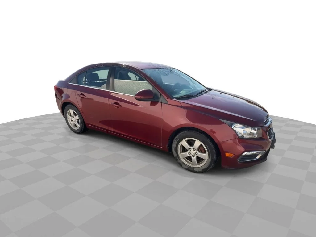 Used 2016 Chevrolet Cruze Limited 1LT with VIN 1G1PE5SB1G7141925 for sale in West Allis, WI