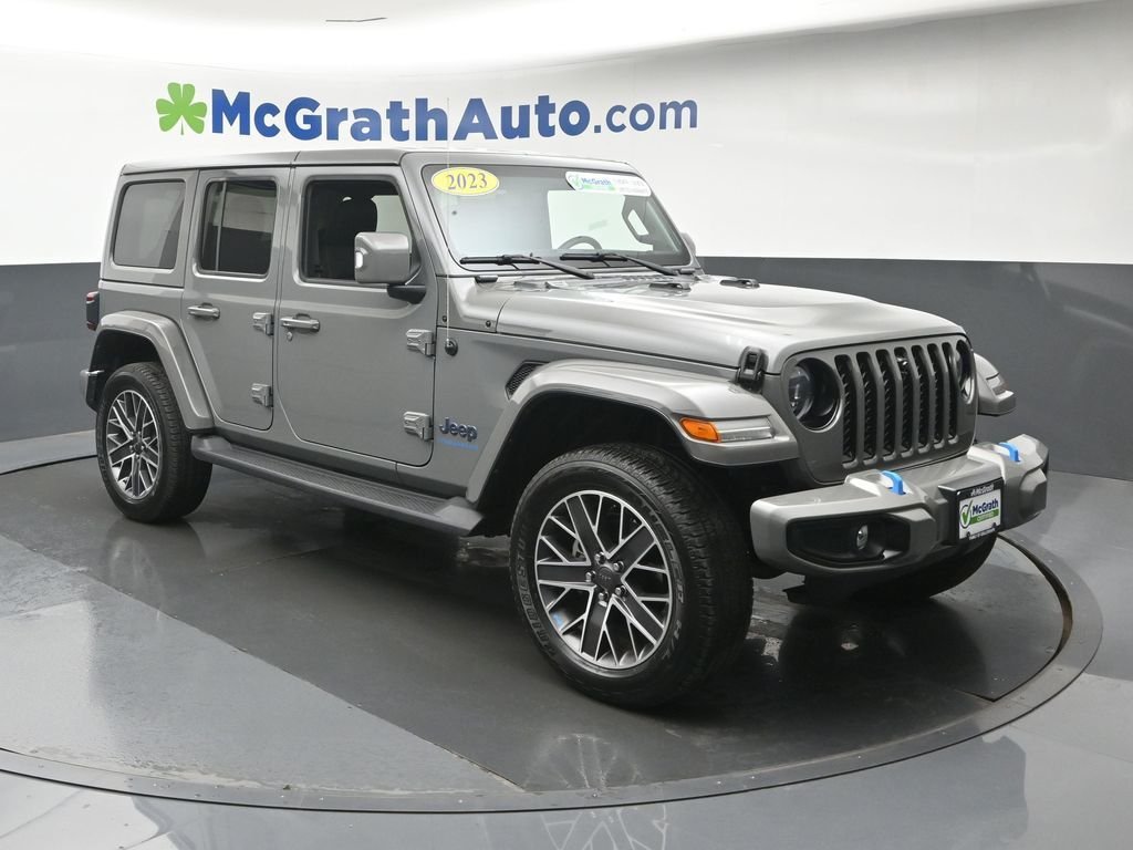 Used 2023 Gray Jeep Sahara 4xe image 3