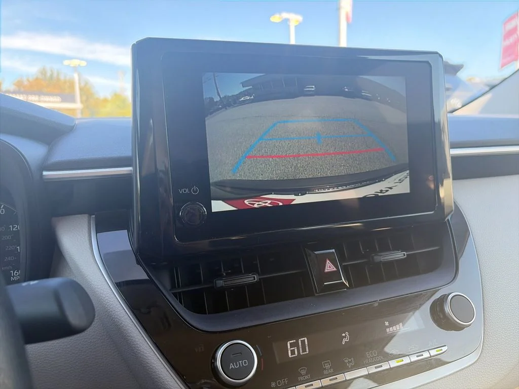 Used 2024  Toyota LE image 22