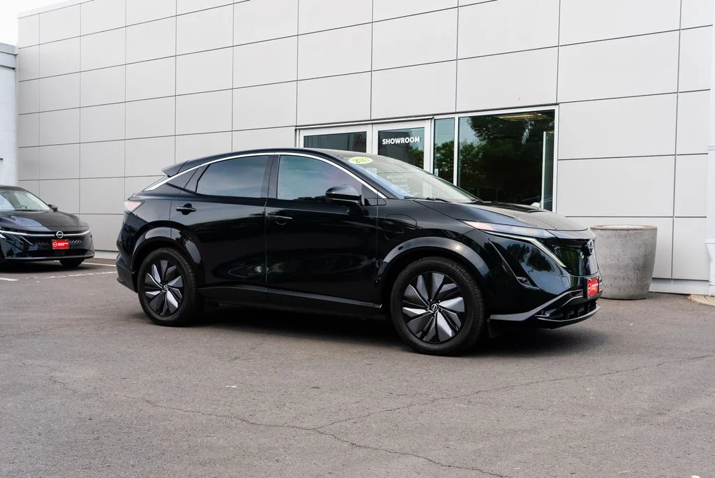 Used 2023 Black Nissan EVOLVE+ image 30