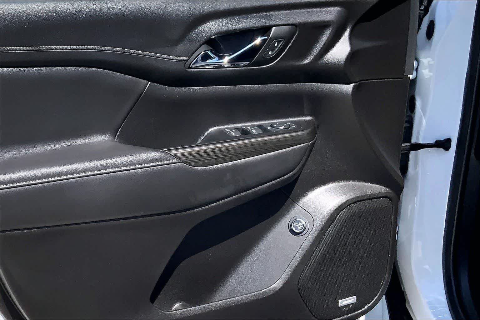 2023 GMC Acadia SLT - Photo 41