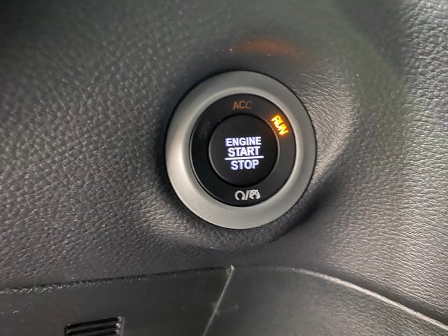 2026 Chrysler Pacifica Select - Photo 18