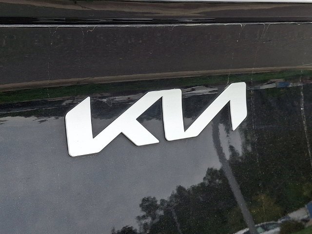 Used 2024 Black Kia LX image 27