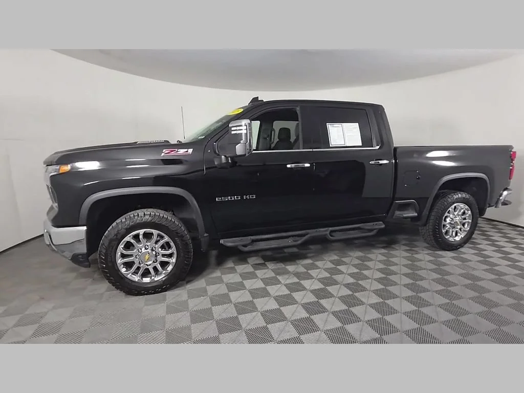 Used 2025 Black Chevrolet LTZ image 52