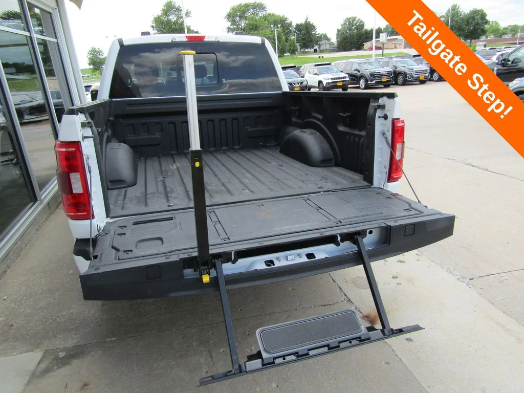 Used 2023 White Ford XLT image 18