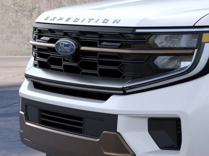 New 2026 Star White Metallic Tri-Coat Ford King Ranch image 17