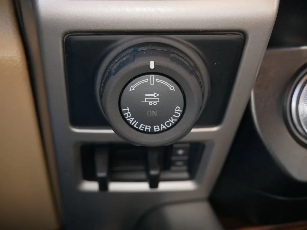 Used 2019 Silver Ford Lariat image 24
