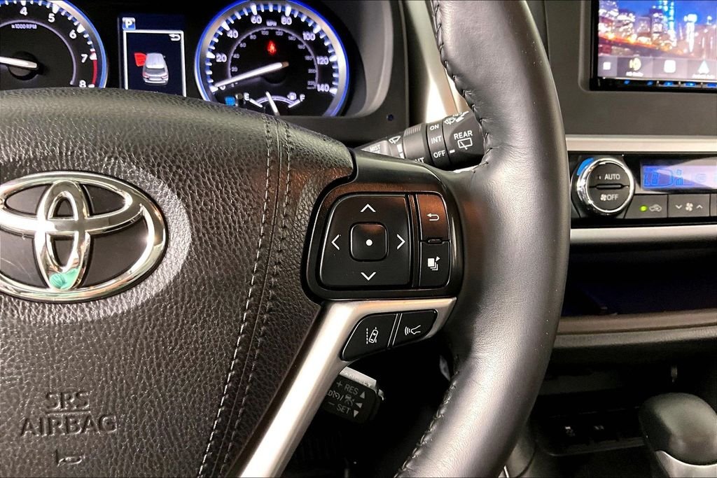 Certified Used 2019 Gray Toyota Limited image 11