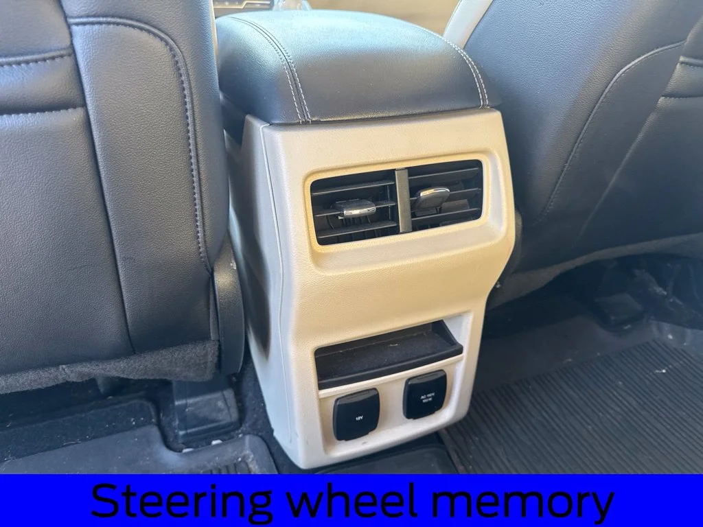 Used 2019 Blue Ford Titanium image 8
