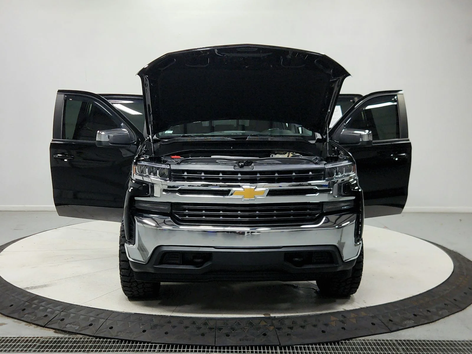 Used 2020 Black Chevrolet LT image 11