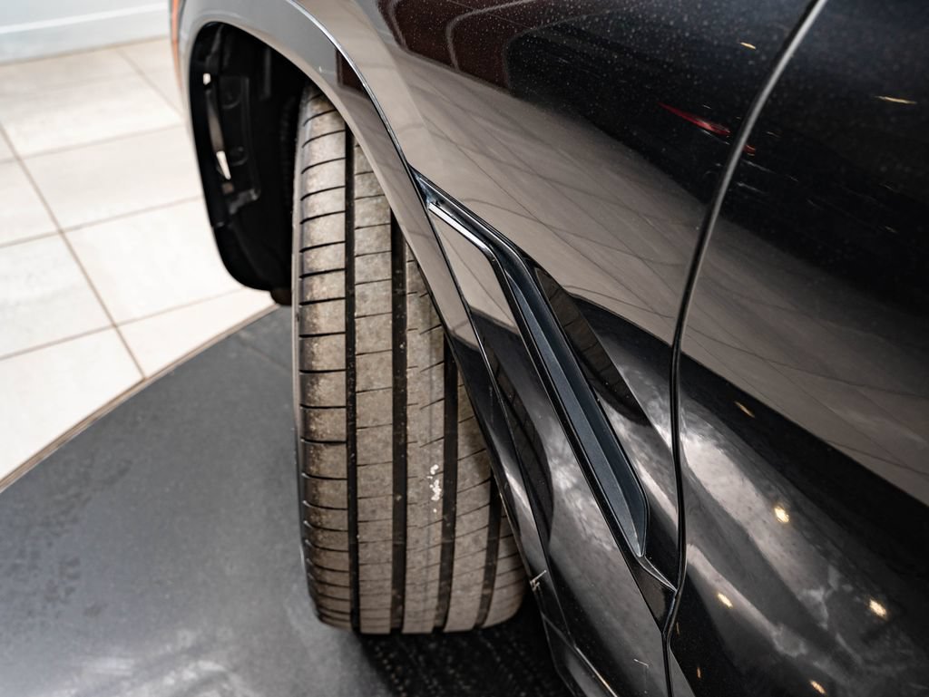 Used 2021 Black Sapphire Metallic BMW M50i image 50
