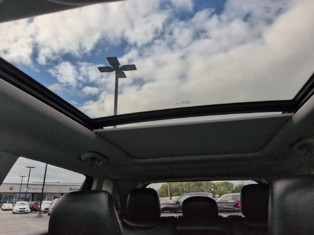 Certified Used 2022 Gray Jeep Latitude image 26