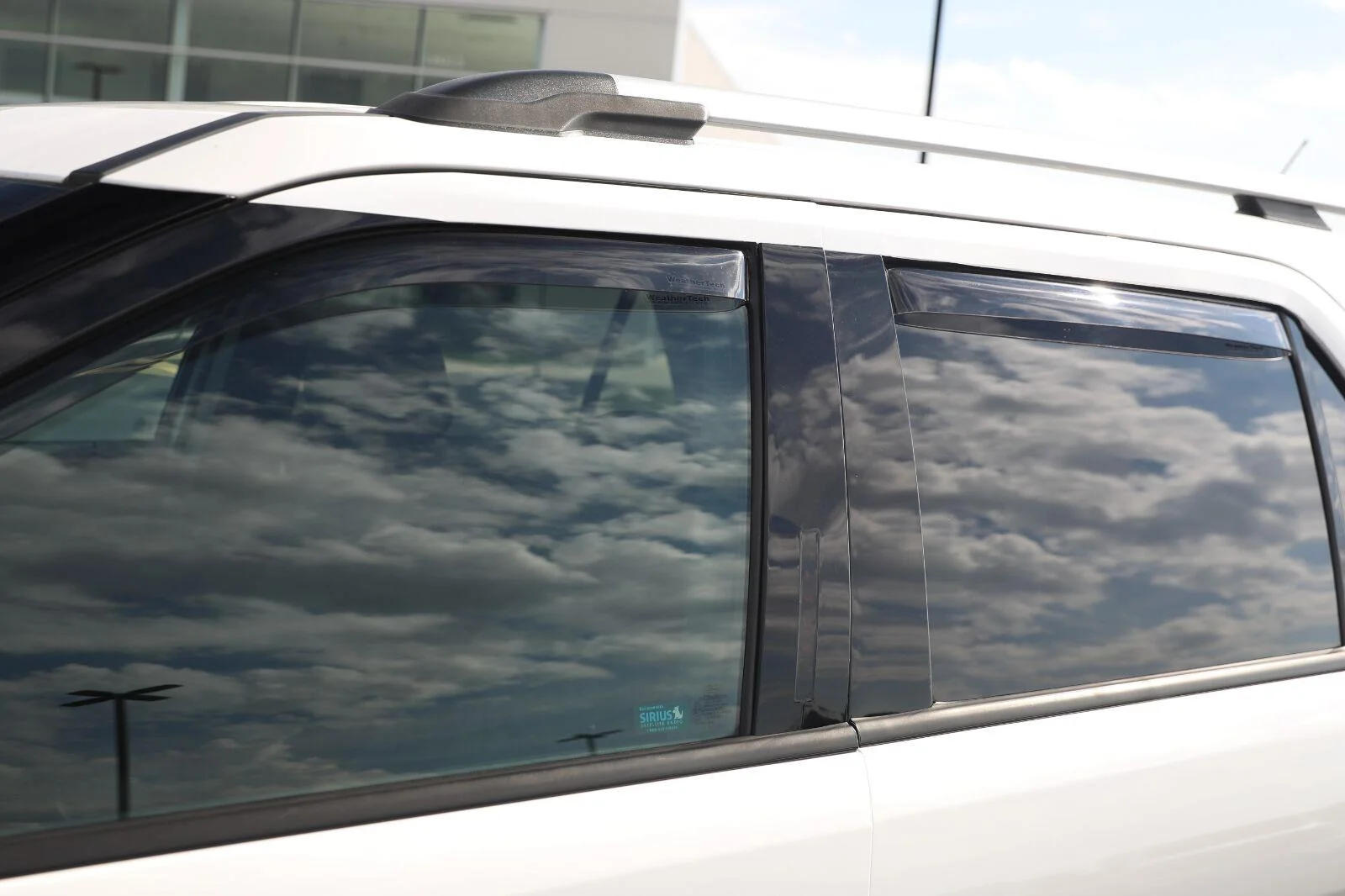 Used 2013 White Platinum Metallic Tri-Coat Ford XLT image 22