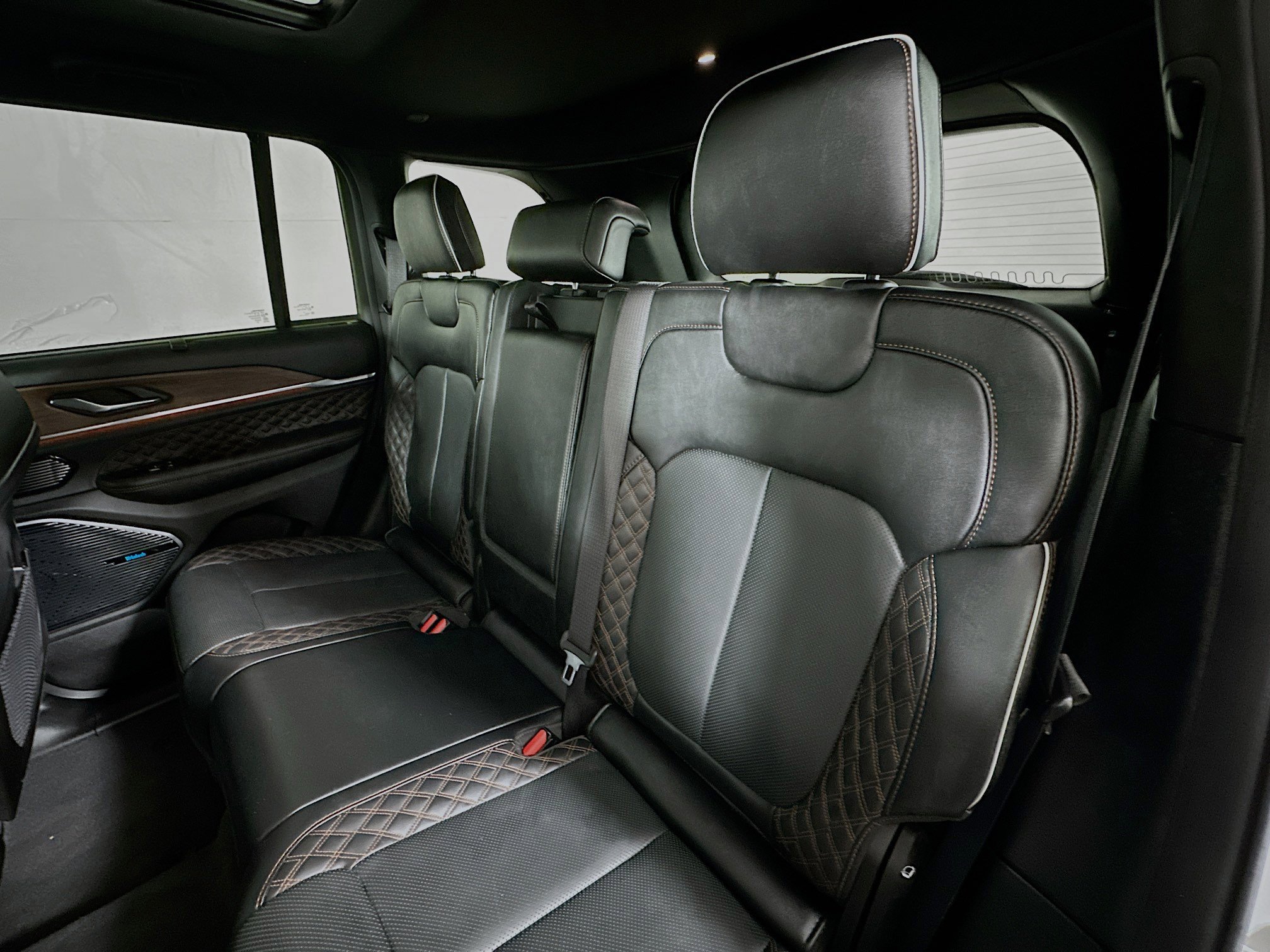 Used 2024 Bright White Clearcoat Jeep Summit image 25