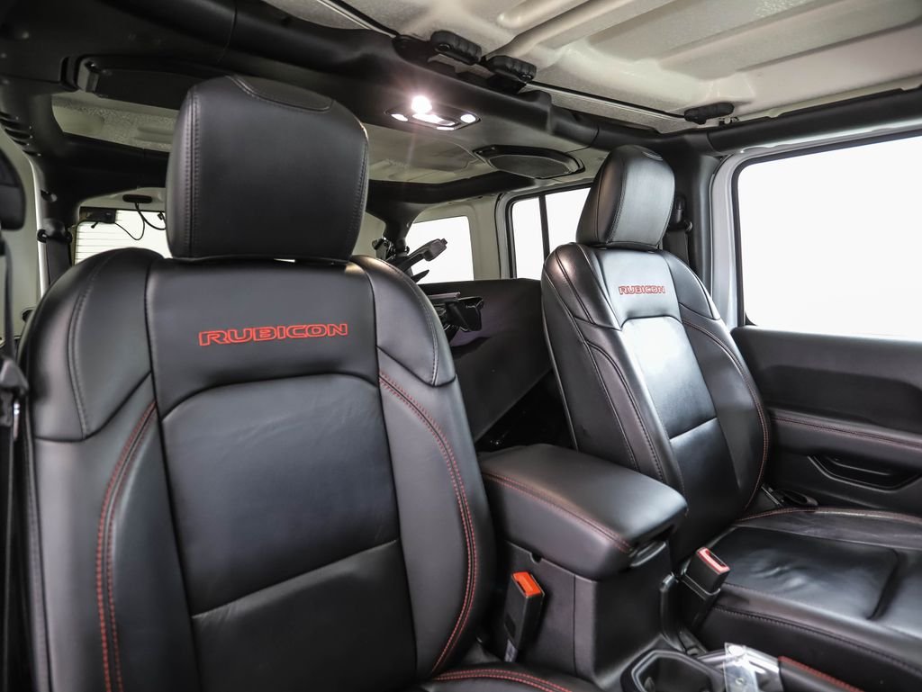 Used 2020 Bright White Clearcoat Jeep Unlimited Rubicon image 25