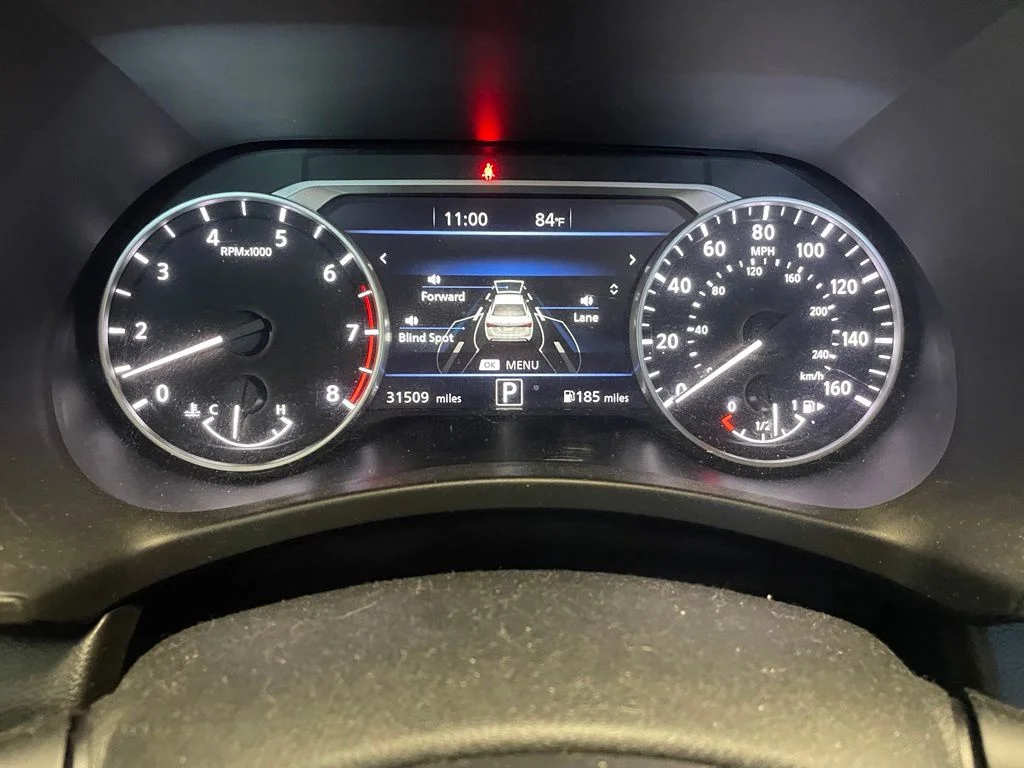 Certified Used 2023 White Nissan SR image 7