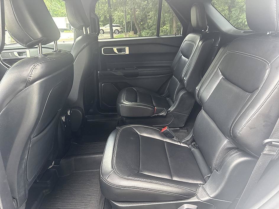 Used 2020 White Metallic Ford XLT image 12