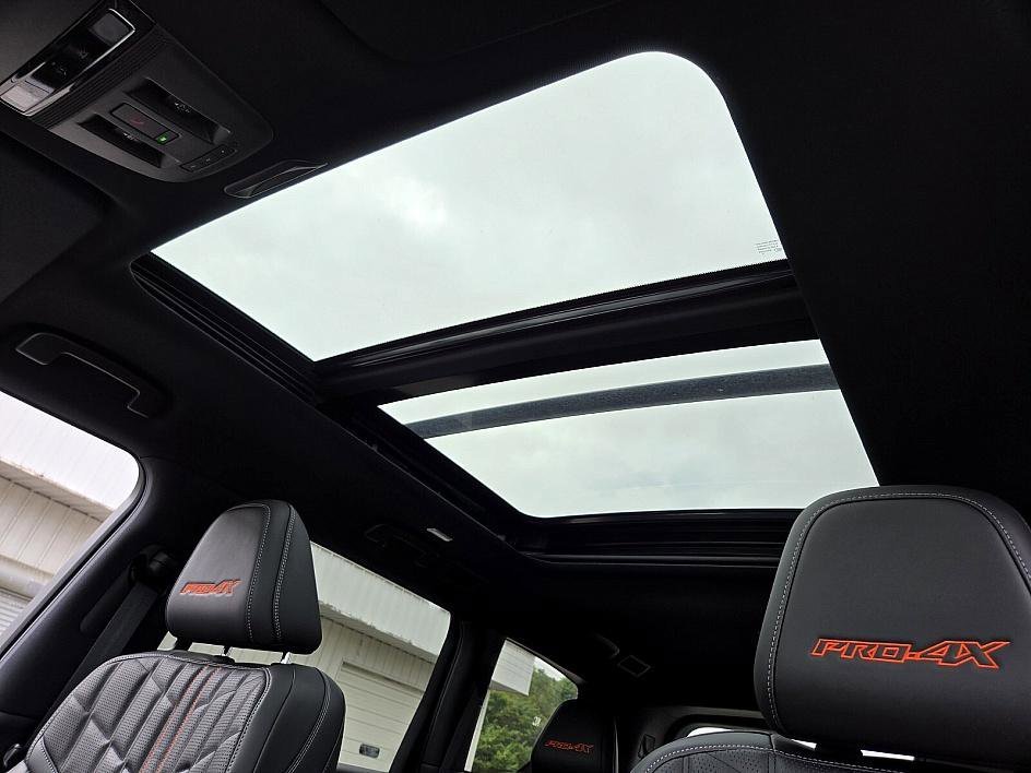 2026 Nissan Armada PRO-4X - Photo 10