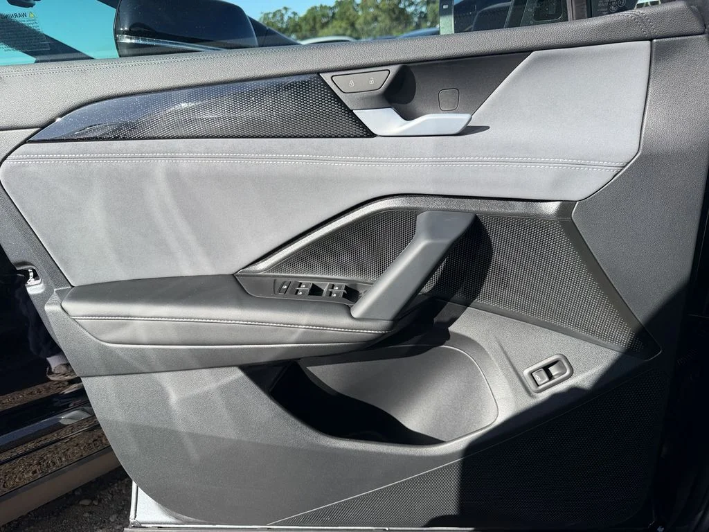 New 2026 Platinum Gray Metallic Volkswagen 2.0T SE image 13