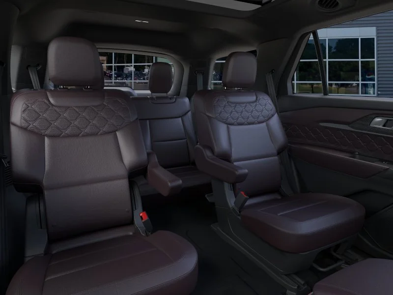 New 2026 Star White Metallic Tri-Coat Ford Platinum™ image 11